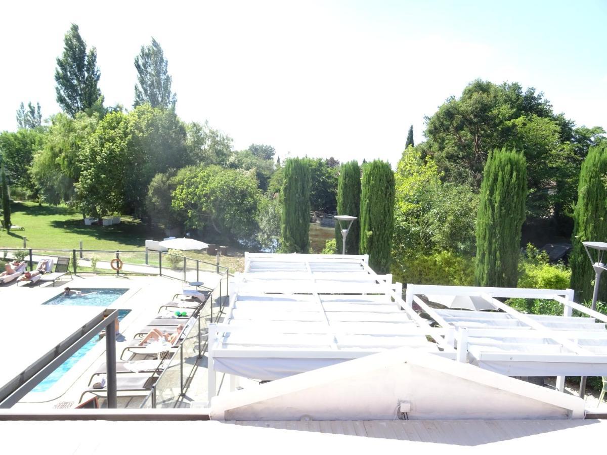 Sowell Hotels Domaine De La Petite Isle L'Isle-sur-la-Sorgue Exterior photo
